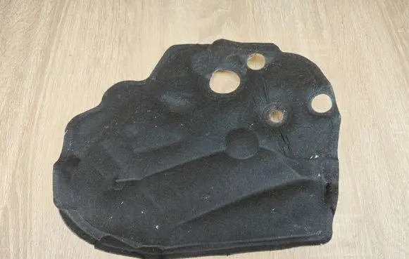 BMW 4 G22 G23 G24 G26 Engine bonnet/hood sound/heat insulation 7450020