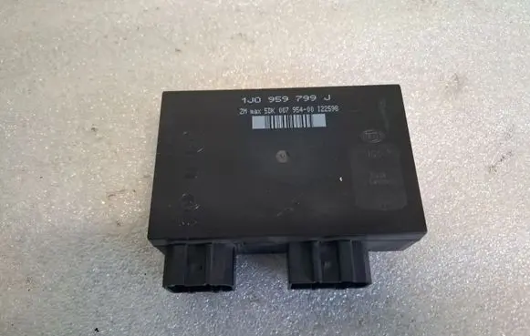 Volkswagen Golf IV Comfort/convenience module 1J0959799J