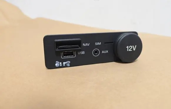 Jaguar XF X260 USB socket connector JX6319C166EA