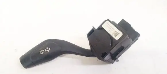 Ford Focus Indicator stalk AV6T13335AB AV6T-13335-AB