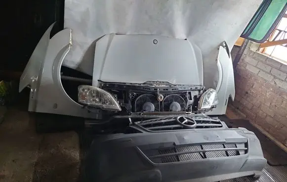 Mercedes-Benz Vito Viano W639 Front piece kit 