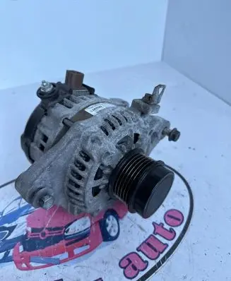 Toyota Avensis T270 Generator/alternator 270600T181