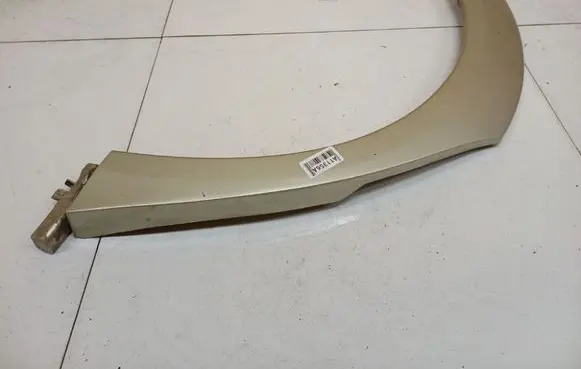 Subaru Legacy Rear arch trim