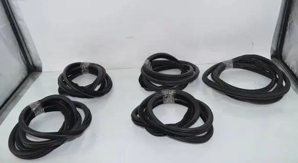 BMW 5 F10 F11 Front door rubber seal 7182269 51767182269 7199770