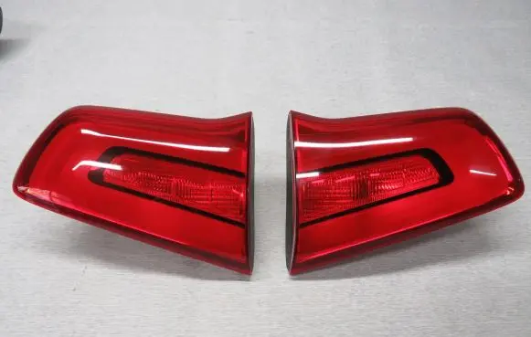 KIA Sportage Tailgate rear/tail lights