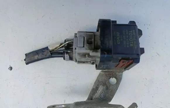 Toyota Yaris Charging relay TOYOTA2861067010