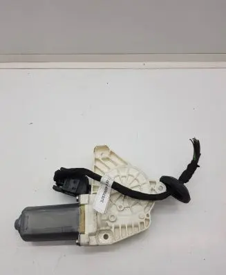 Mercedes-Benz E W238 Front door window regulator motor A0009066106 C72414100 29067285