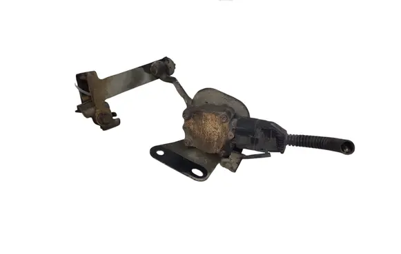 Toyota Avensis T250 Headlight/headlamp level sensor 