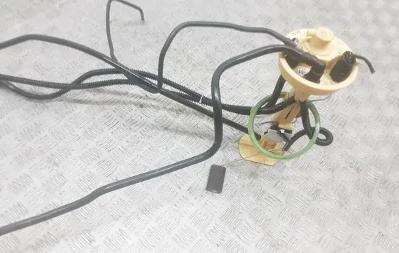 BMW X5 E70 Fuel level sensor 7164316