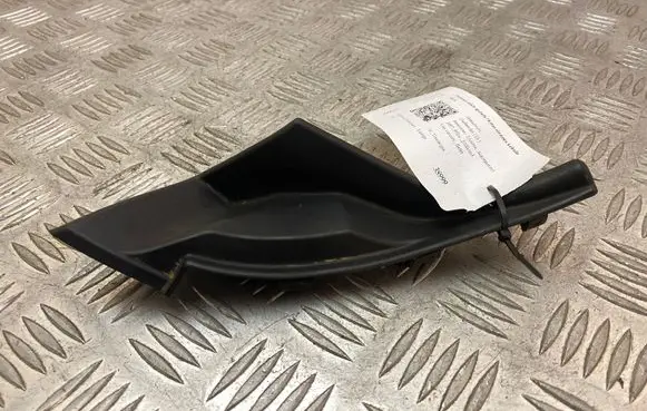 Windshield trim