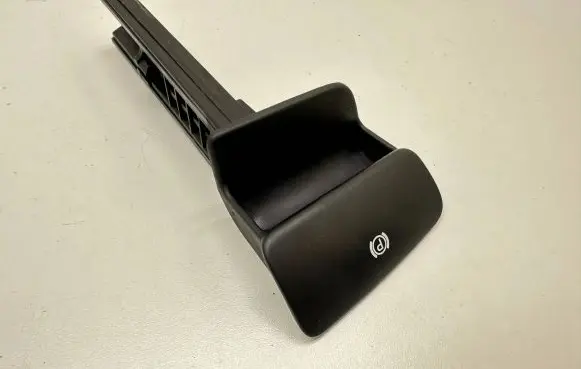 Audi Q7 4L Hand brake release handle 4L1711878