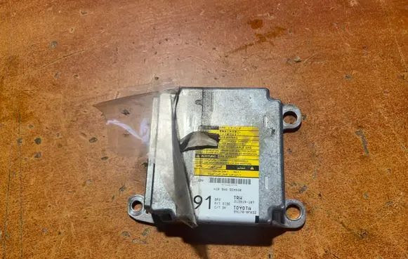 Toyota Corolla Verso AR10 Airbag control unit/module 891700F032 213819107