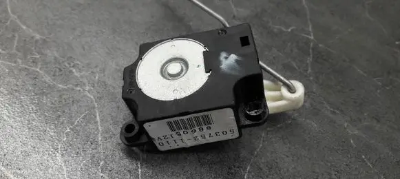 Subaru Forester SJ A/C air flow flap actuator/motor 