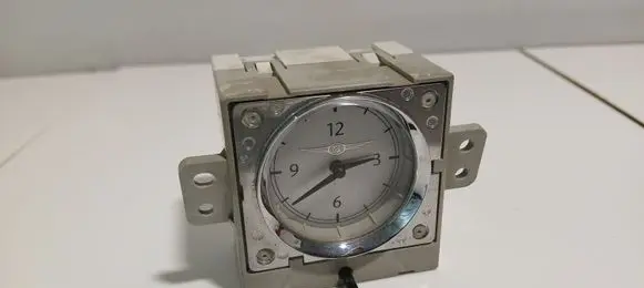 Chrysler Grand Voyager V Clock 