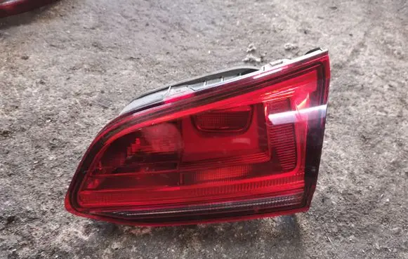 Volkswagen Golf VII Tailgate rear/tail lights 5G9945094D