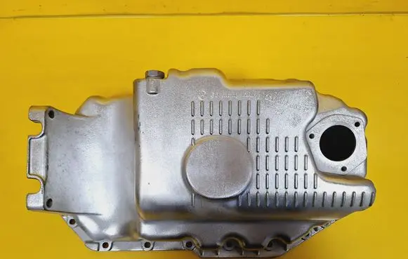 Volkswagen Golf IV Oil sump 030103603P