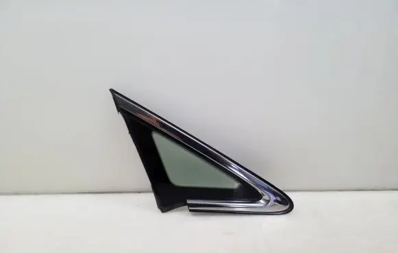Mazda CX-7 Front triangle window/glass 