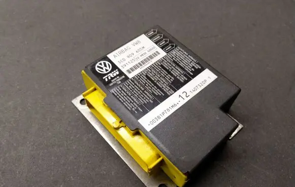 Volkswagen PASSAT B6 Airbag control unit/module 3C0909605M
