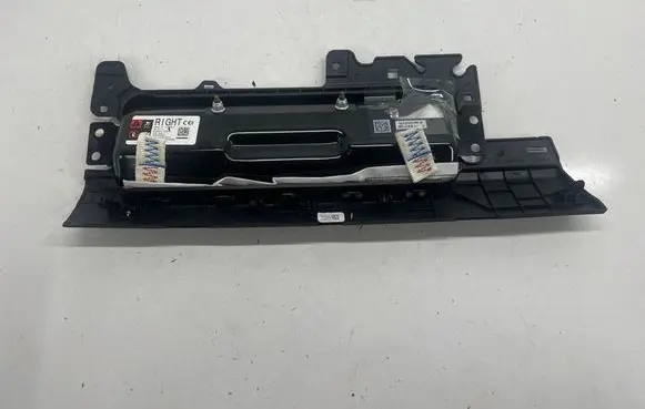 Tesla Model 3 Knee airbag 114375300A 107782600D