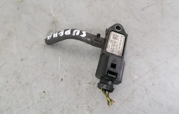 Skoda Superb B6 (3T) Exhaust gas pressure sensor 0281006083 059906051C