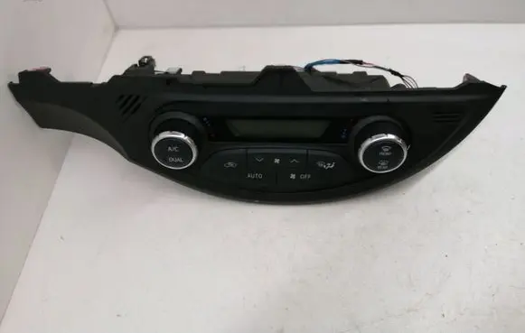 Toyota Yaris Climate control unit 75F206 559000D810 75H415