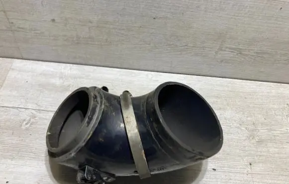Bentley Mulsanne Air intake hose/pipe