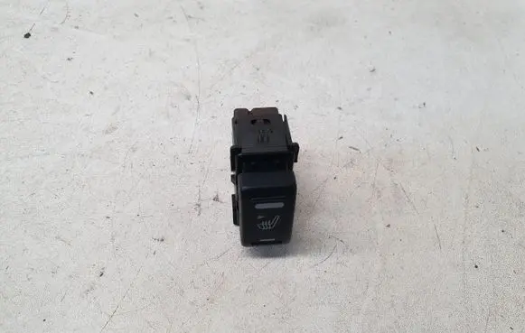 Nissan Navara D40 Seat heating switch 5322B