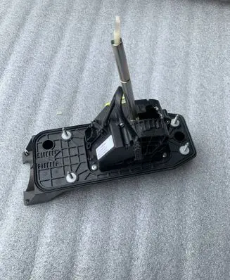 Volkswagen Caddy Gear shifter/selector 1T1713025AQ
