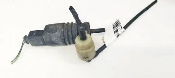 Audi A6 S6 C5 4B Windscreen/windshield washer pump