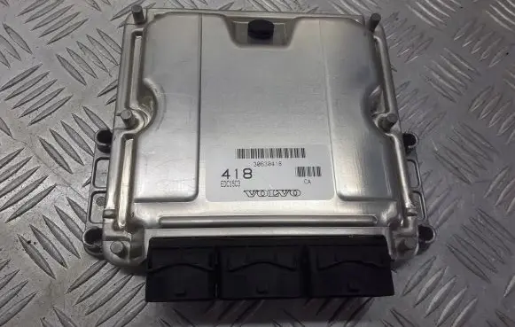 Volvo S40 Engine control unit/module ECU 028101108730630418