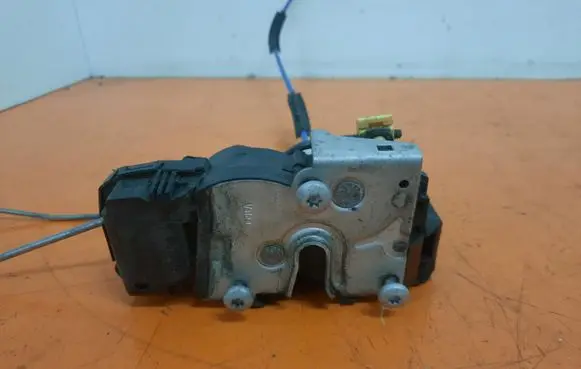 Tesla Model S Front door lock 12759693
