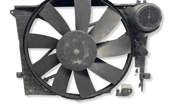 Mercedes-Benz S W220 Electric radiator cooling fan A2205000093