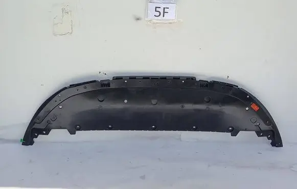 Renault Clio V Front bumper skid plate/under tray 622565797R