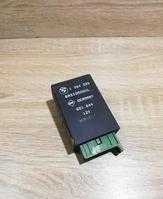 BMW 5 E34 Other relay 1384205