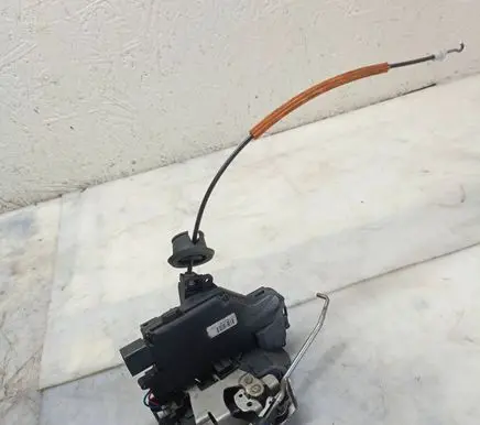 Audi A4 S4 B6 8E 8H Rear door lock 8E0839015C PA6G502GF