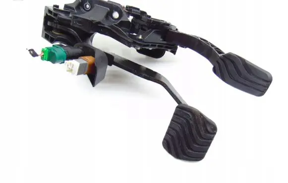 Renault Captur II Pedal assembly 180100879R