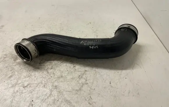 Mercedes-Benz E W211 Intercooler hose/pipe A2115283782