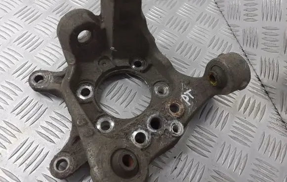 Nissan Altima Front upper strut mount 