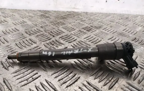 Fuel injector