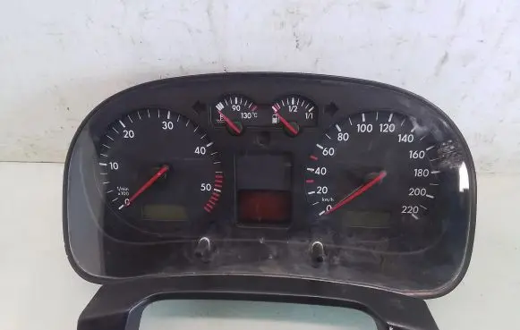 Volkswagen Golf IV Speedometer (instrument cluster) 1035100002
