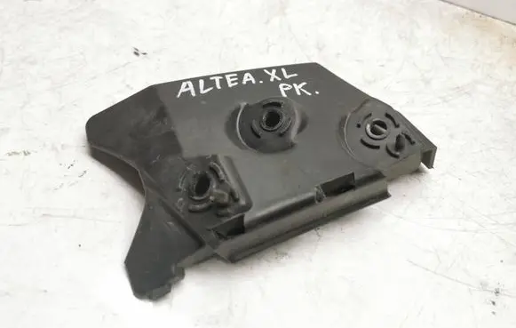 Seat Altea XL Front bumper mounting bracket 5P0807183A