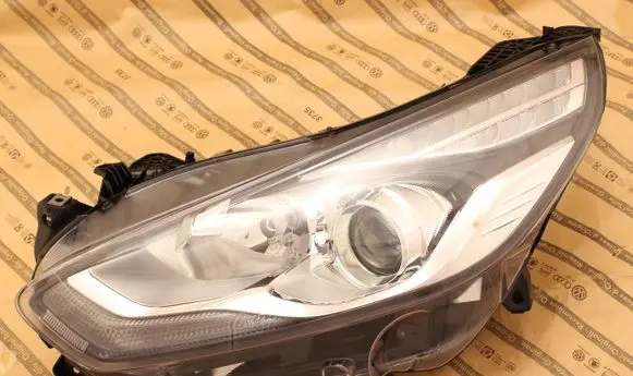 Ford S-MAX Headlight/headlamp EM2B-13W030-GH