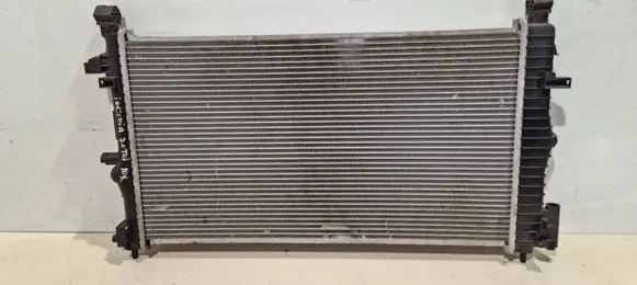 Opel Insignia A Coolant radiator 630716