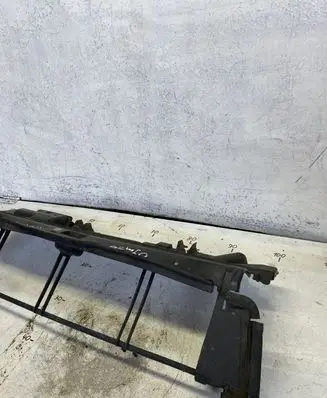 Mercedes-Benz E W212 Intercooler air guide/duct channel