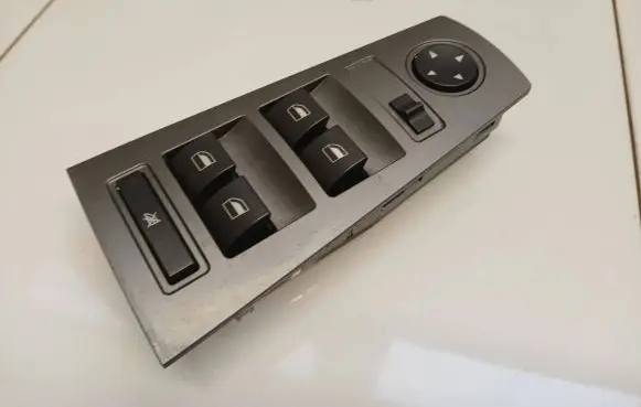 BMW 7 E65 E66 Other switches/knobs/shifts 6943057 E0200252