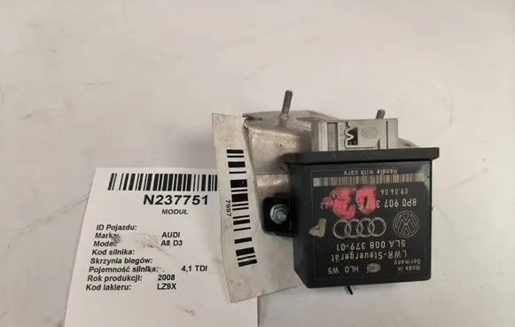 Audi A8 S8 D3 4E Light module LCM 5LA00837901 8P0907357F 090600