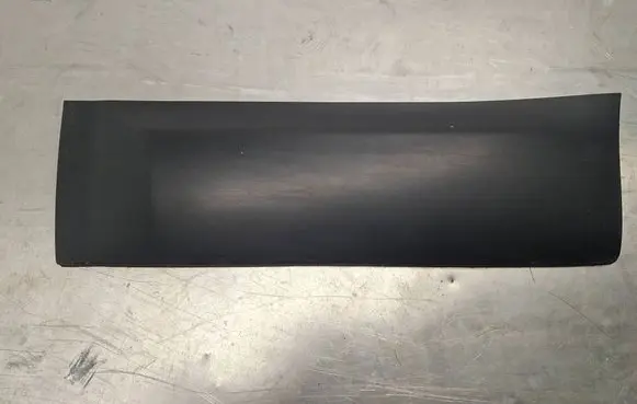 Nissan Qashqai Rear door trim (molding) 82871JD00A