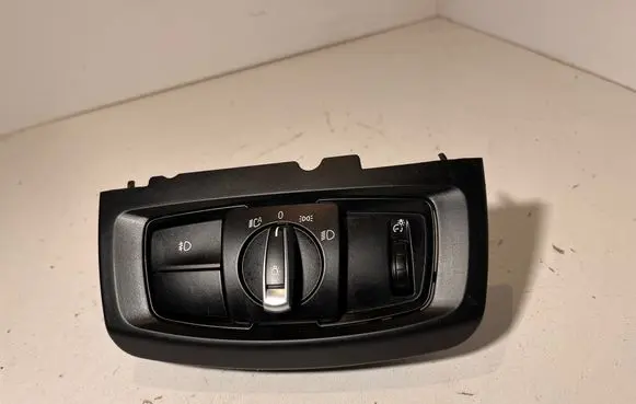 BMW X5 F15 Light switch 9311721
