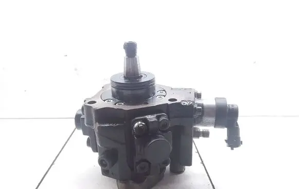 KIA Sorento Fuel injection high pressure pump 331004A410 0445010118