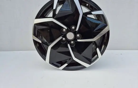 R19 alloy rim